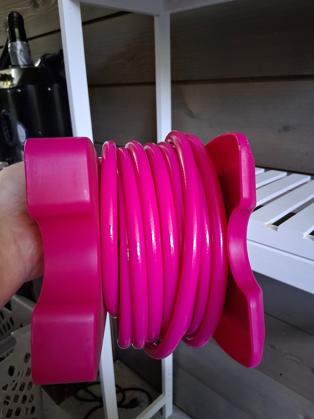 Pink Mini Hose Reel with 50FT PVC Hose & 7-Pattern Nozzle - Winslow & Ross - Picture 6 of 7